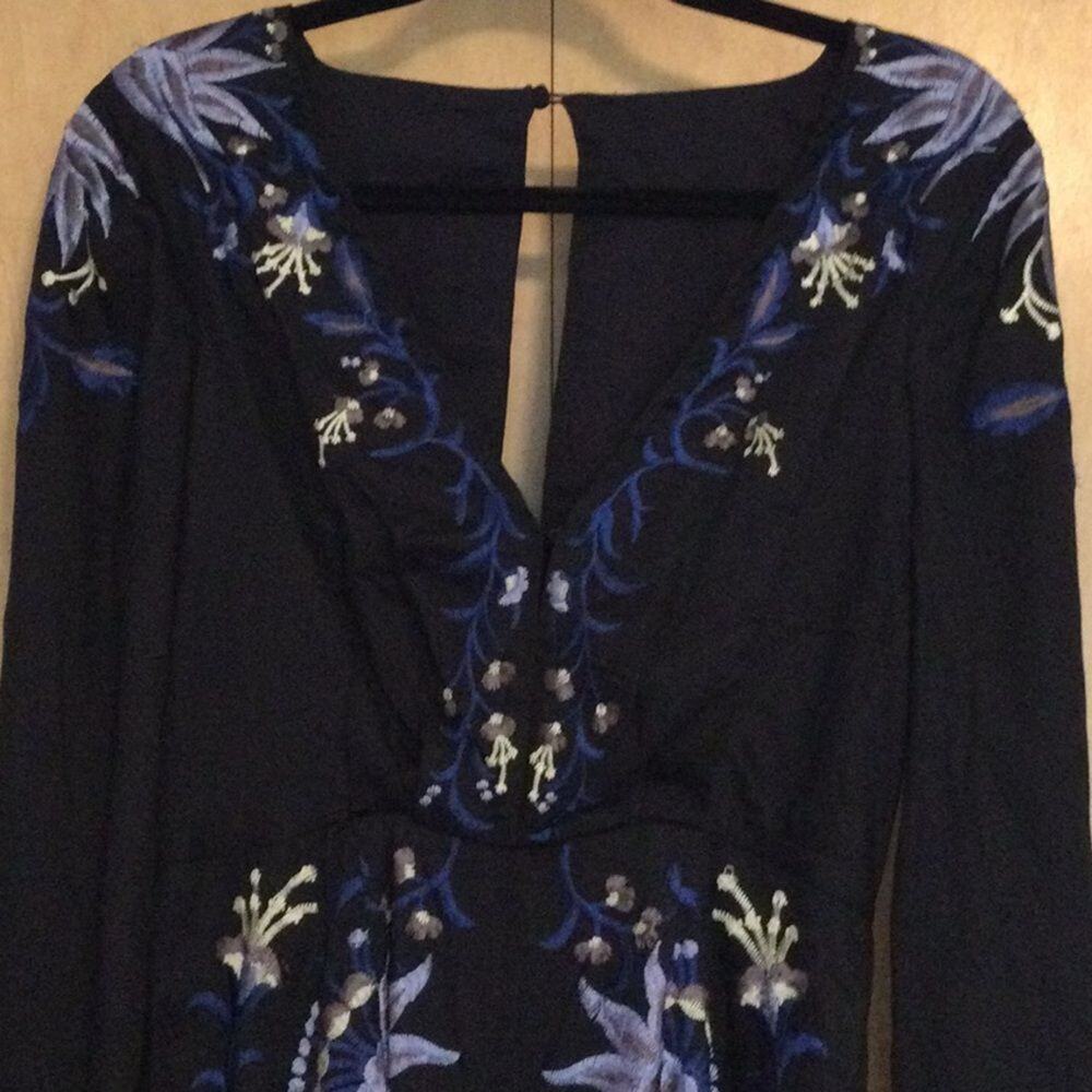 Urban Outfitters Floral Jumpsuit embroidered - Picture 10 of 16